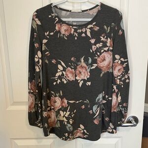 3/$15-Floral Flowy Long Sleeve Top